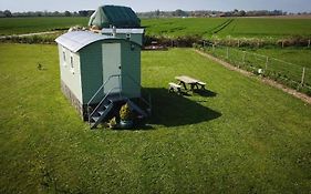 Maple Hut Four Acre Farm